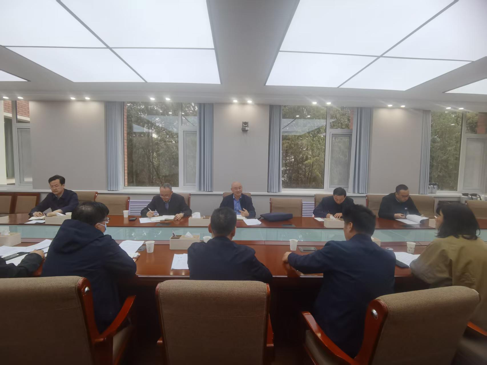 学校召开中车共享城学生公寓项目推进会